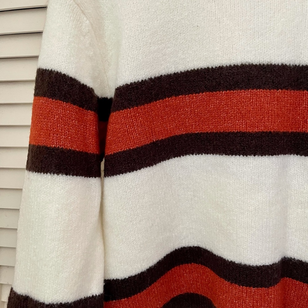 Easy Wear turtleneck sweater.